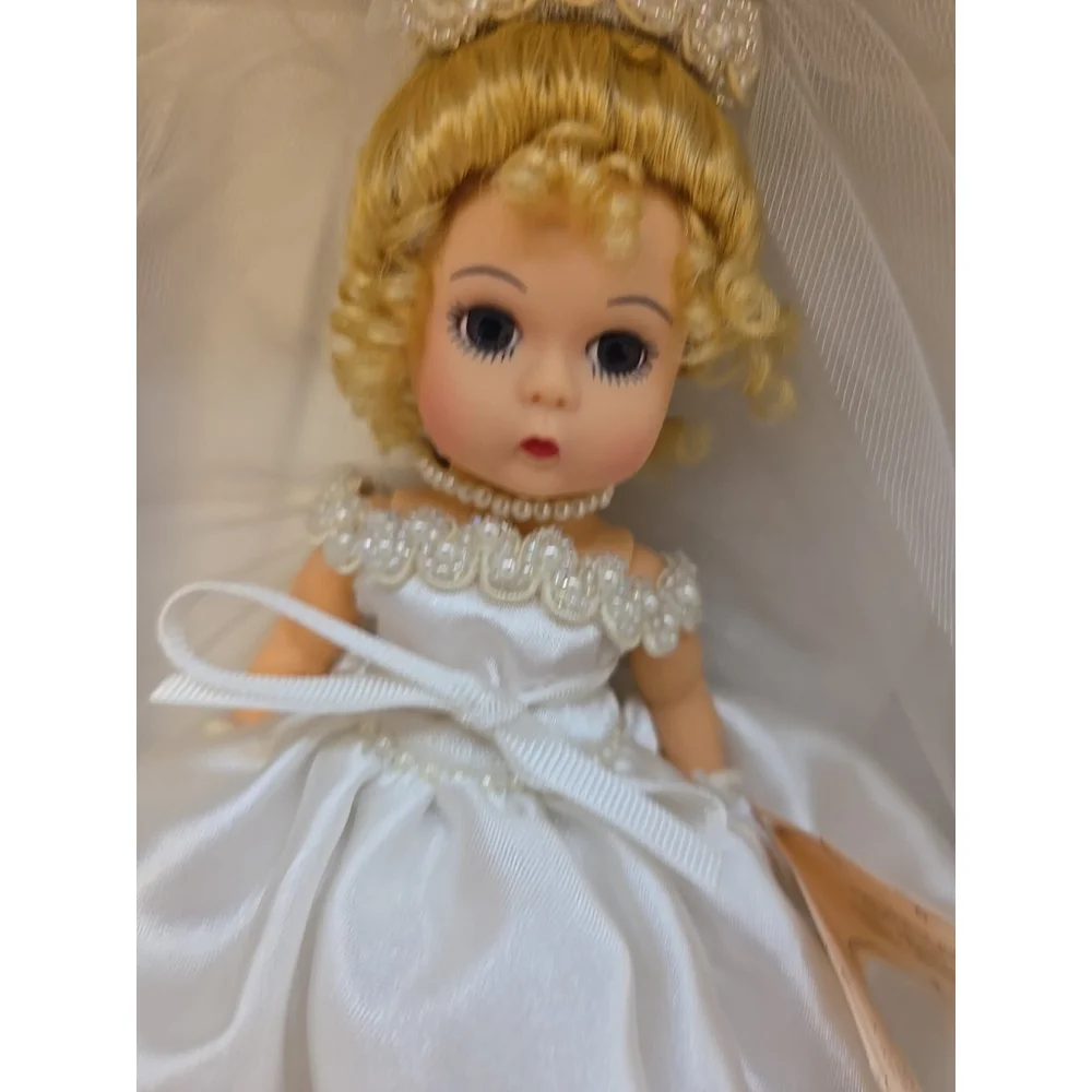 NIB Madame Alexander Memories of‎ a Lifetime 30650 Blonde. Wtag. RARE